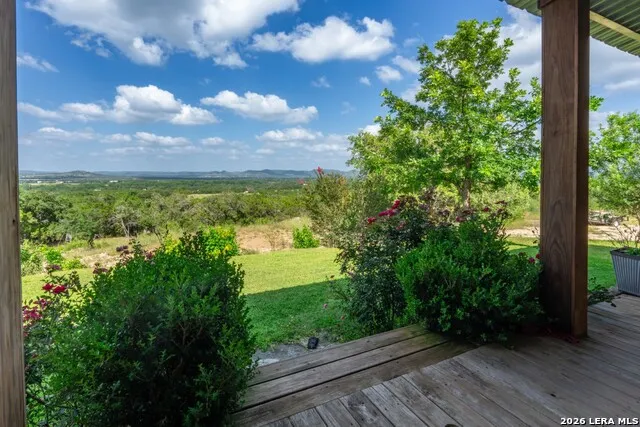 1079 County Road 357 Utopia, TX 78884