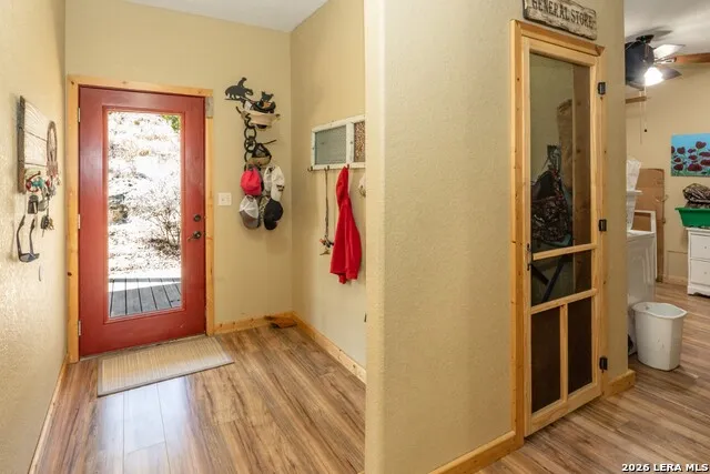 1079 County Road 357 Utopia, TX 78884