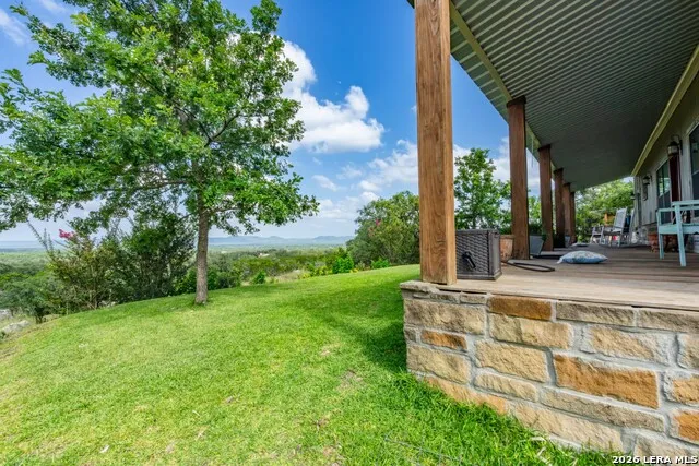 1079 County Road 357 Utopia, TX 78884
