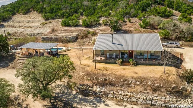 1079 County Road 357 Utopia, TX 78884