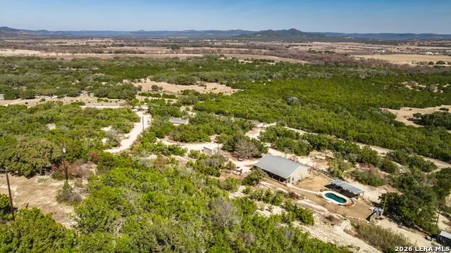 1079 County Road 357 Utopia, TX 78884