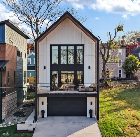 289 S 8th Street