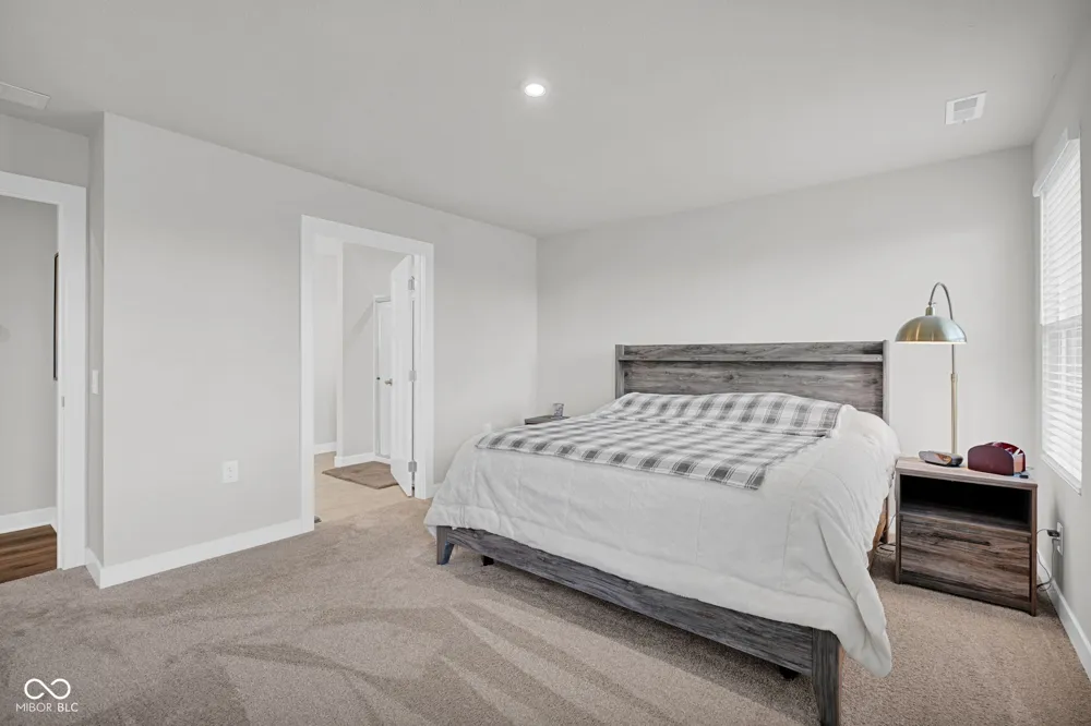 959 Independence Drive Edinburgh, IN 46124
