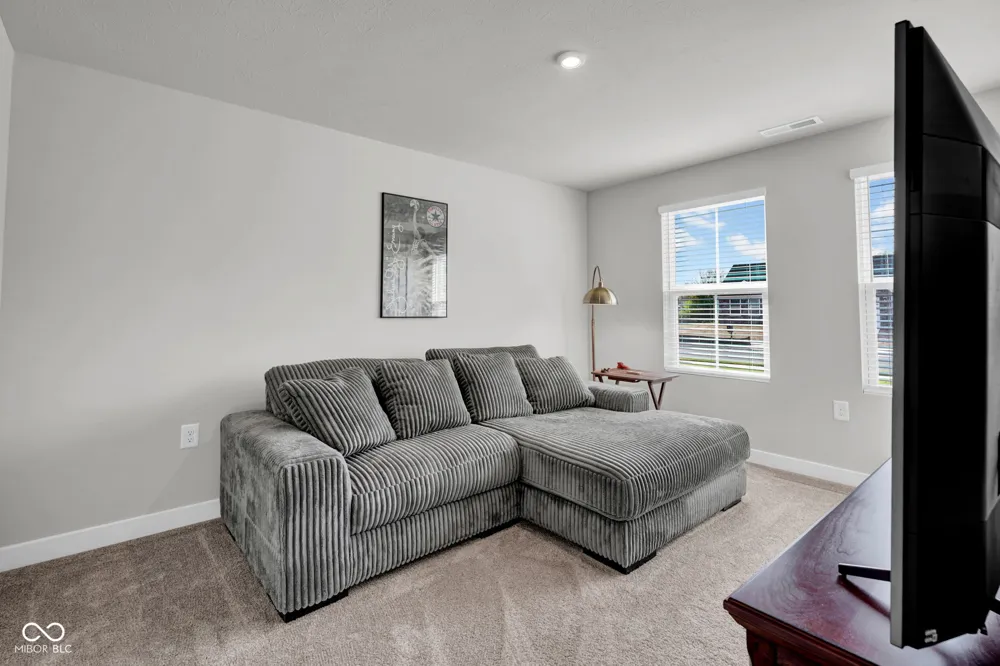 959 Independence Drive Edinburgh, IN 46124