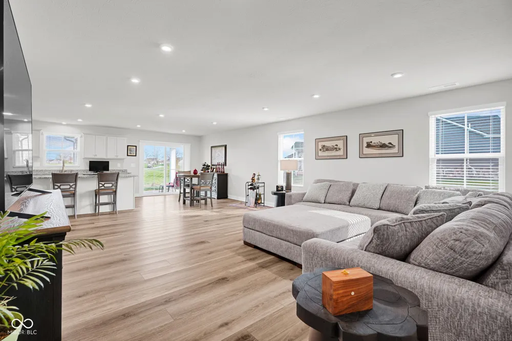 959 Independence Drive Edinburgh, IN 46124
