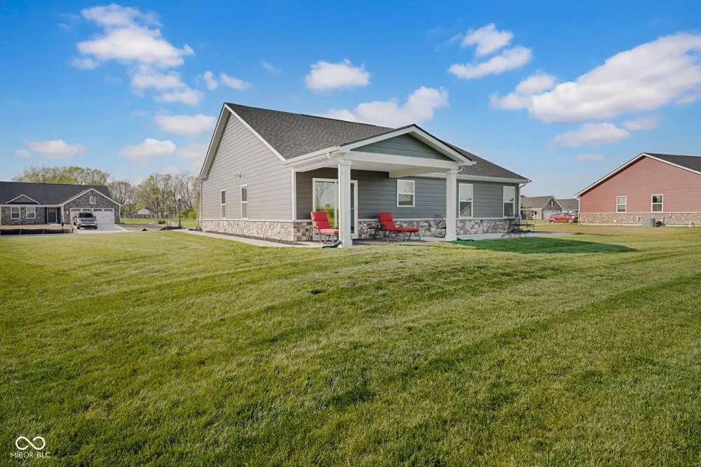 959 Independence Drive Edinburgh, IN 46124