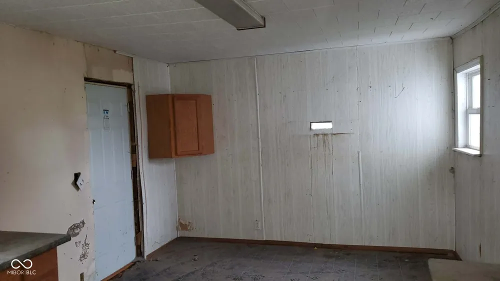 355 W Commerce Street Dunkirk, IN 47336