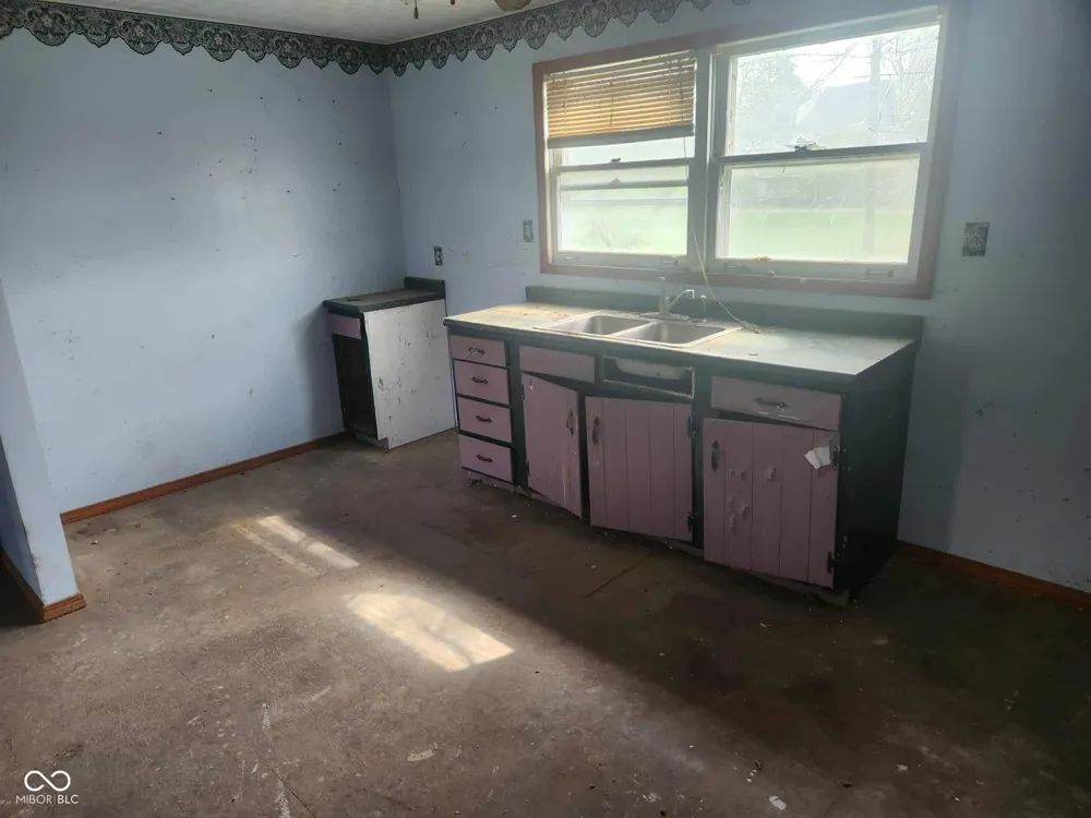 363 E North Street Dunkirk, IN 47336