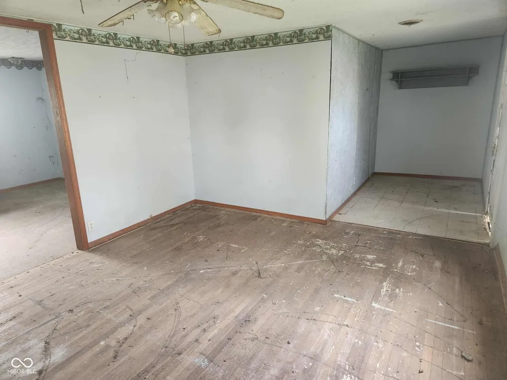 363 E North Street Dunkirk, IN 47336
