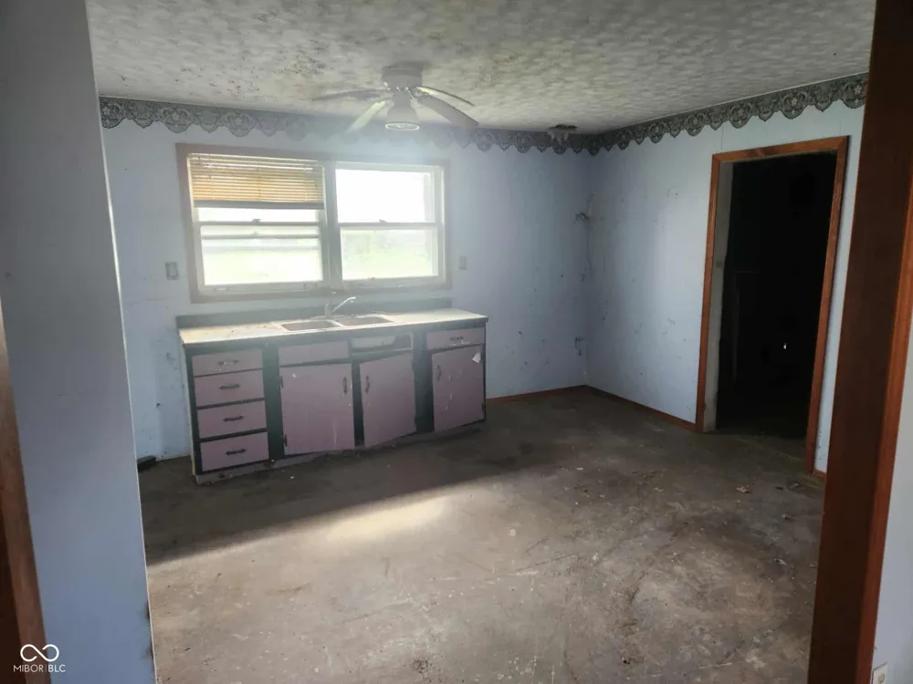363 E North Street Dunkirk, IN 47336
