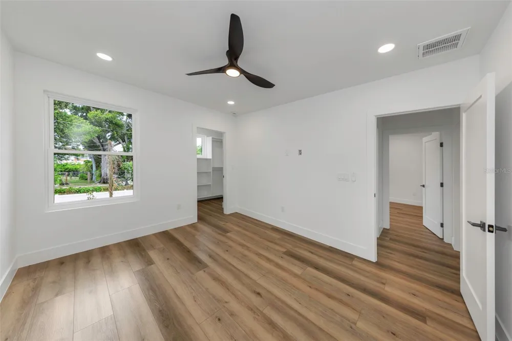 4468 57TH AVENUE St Petersburg, FL 33714