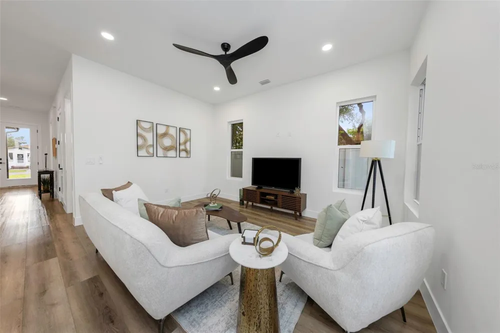4468 57TH AVENUE St Petersburg, FL 33714