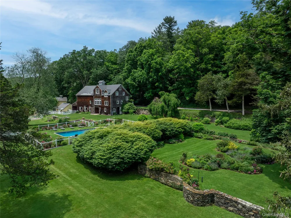 161 Buxton Road Bedford Hills, NY 10507