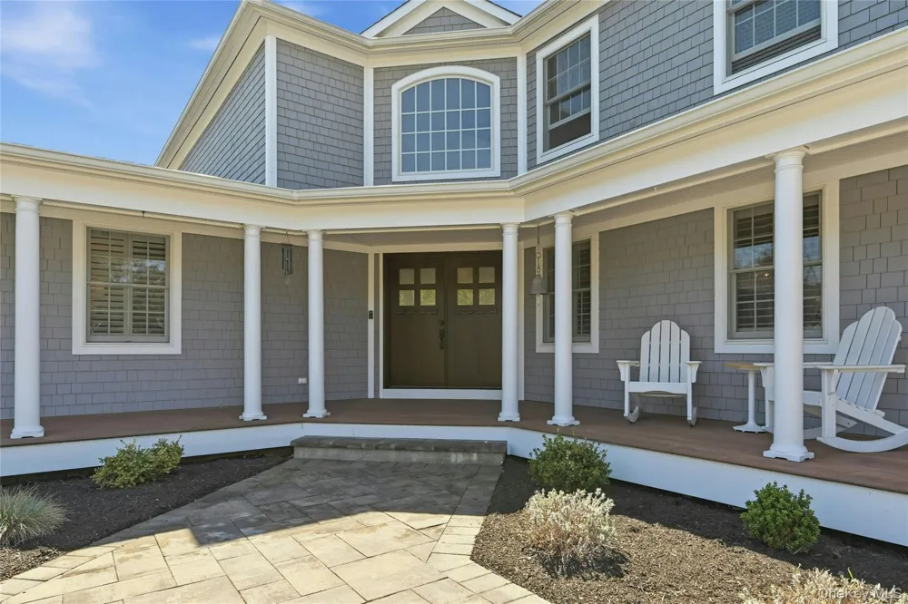 25 Lighthouse Road Southold, NY 11971