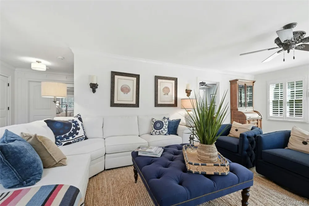 25 Lighthouse Road Southold, NY 11971