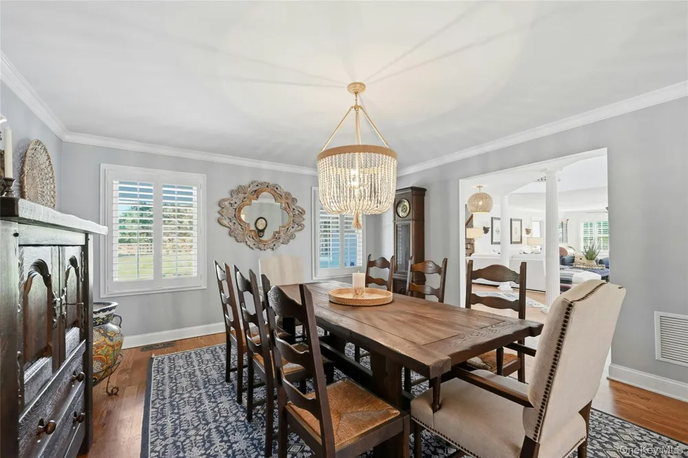 25 Lighthouse Road Southold, NY 11971