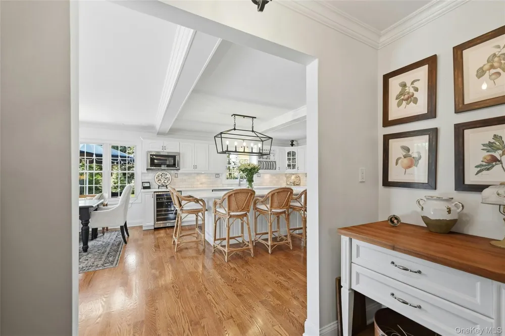 25 Lighthouse Road Southold, NY 11971