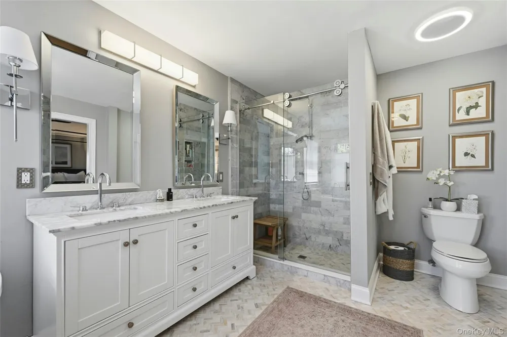 25 Lighthouse Road Southold, NY 11971