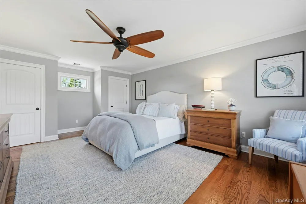 25 Lighthouse Road Southold, NY 11971