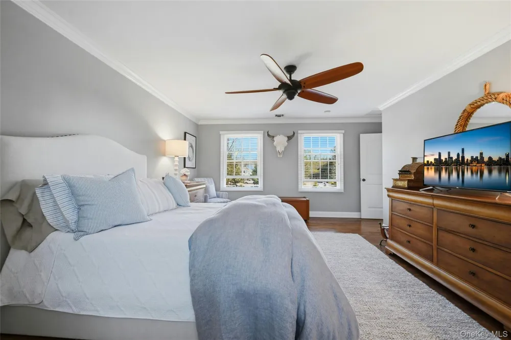 25 Lighthouse Road Southold, NY 11971