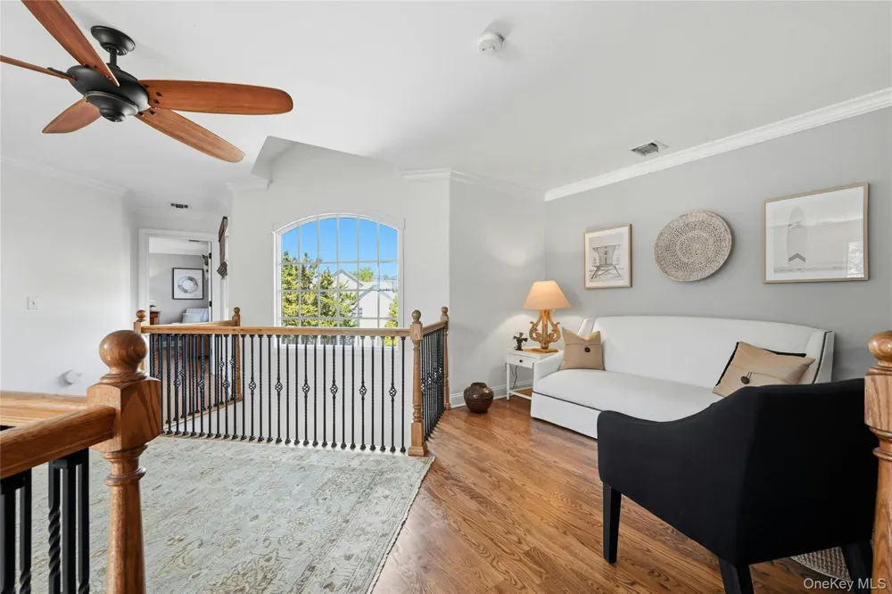 25 Lighthouse Road Southold, NY 11971