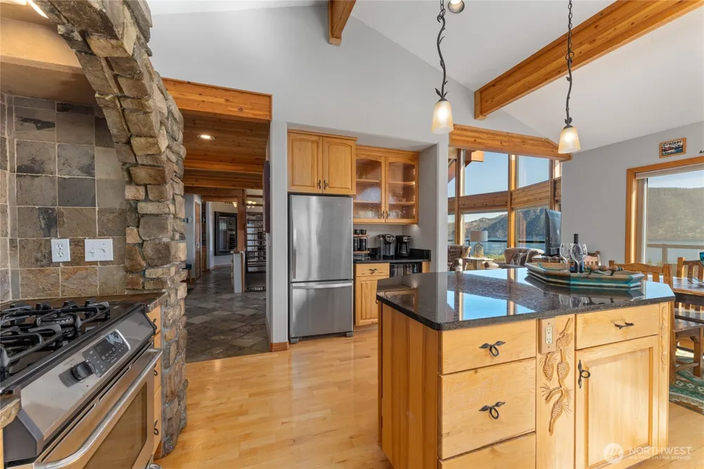 1995 Lakeshore Drive Manson, WA 98831