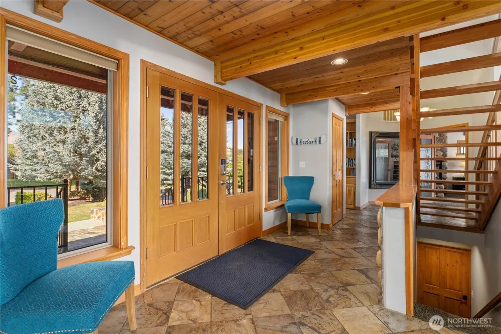 1995 Lakeshore Drive Manson, WA 98831