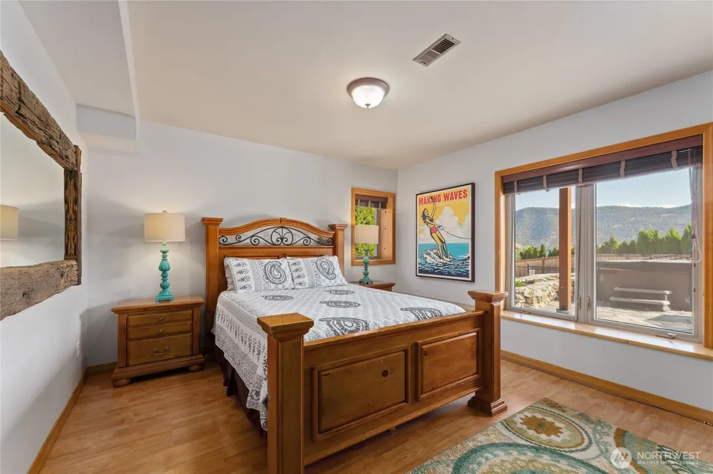 1995 Lakeshore Drive Manson, WA 98831