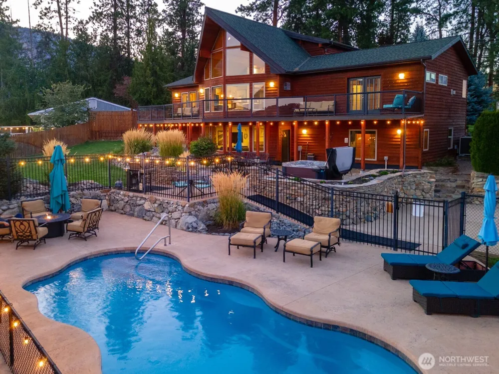 1995 Lakeshore Drive Manson, WA 98831