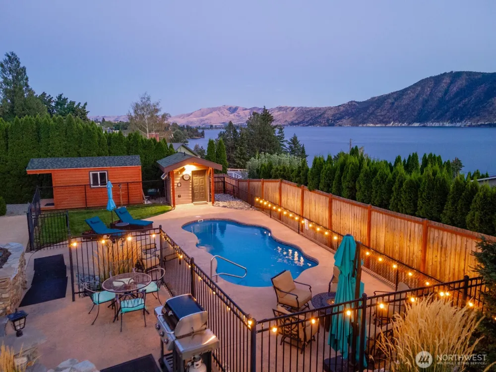 1995 Lakeshore Drive Manson, WA 98831
