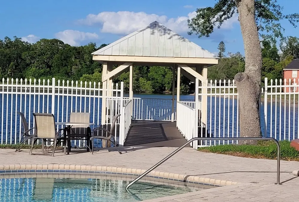 302 LAKE PARSONS GREEN #102 Brandon, FL 33511