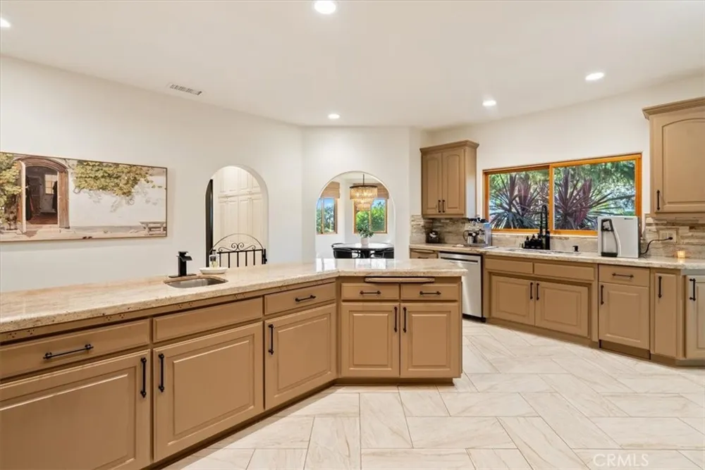 6275 Twin Canyon Creston, CA 93432