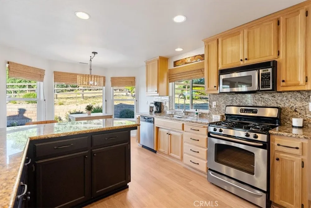 6275 Twin Canyon Creston, CA 93432