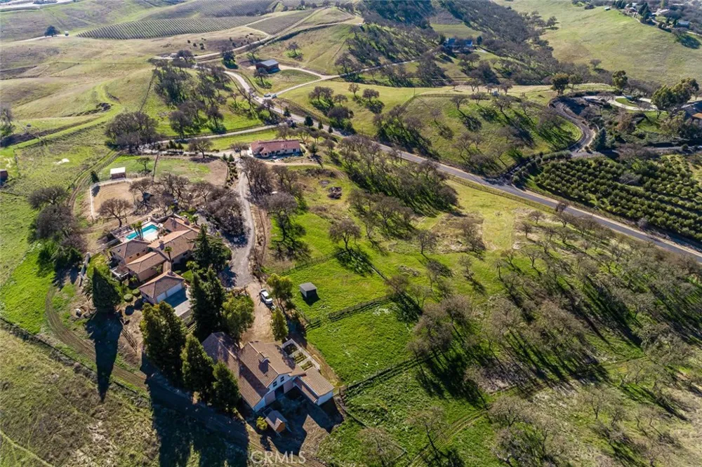 6275 Twin Canyon Creston, CA 93432
