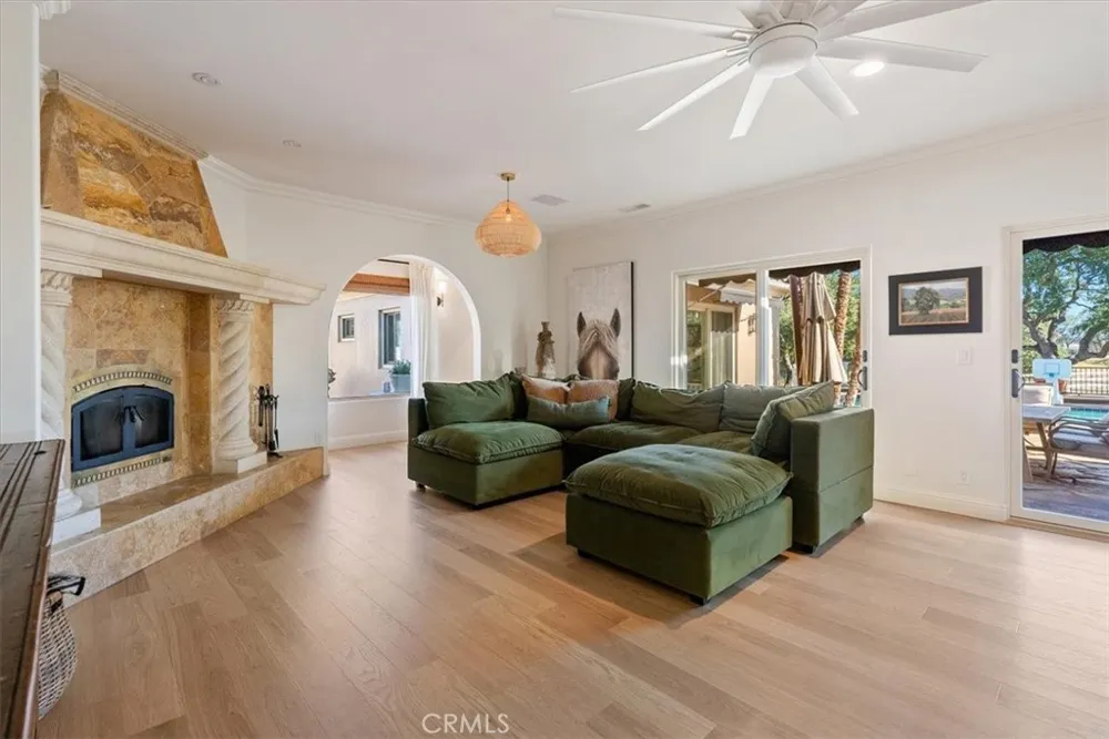 6275 Twin Canyon Creston, CA 93432