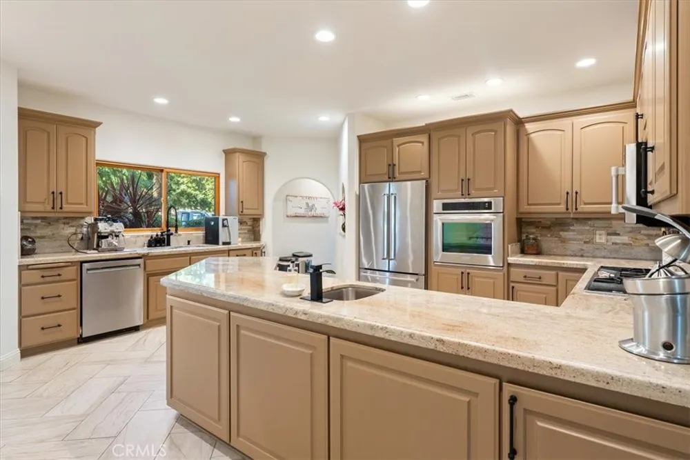 6275 Twin Canyon Creston, CA 93432
