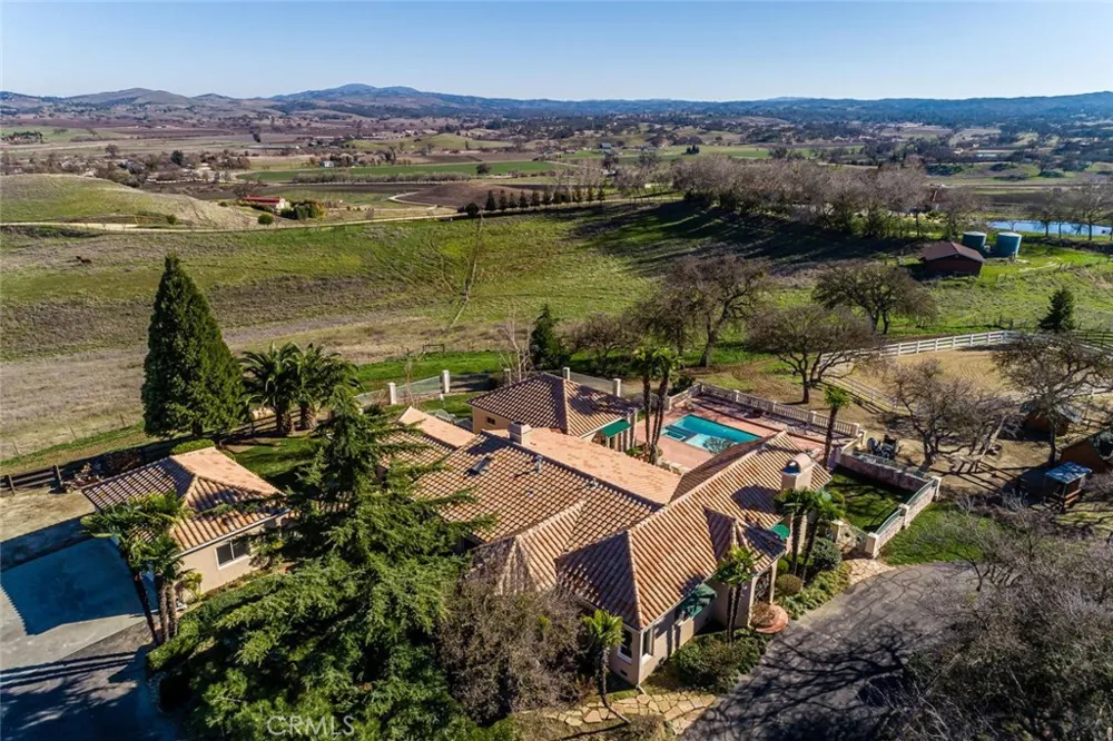 6275 Twin Canyon Creston, CA 93432