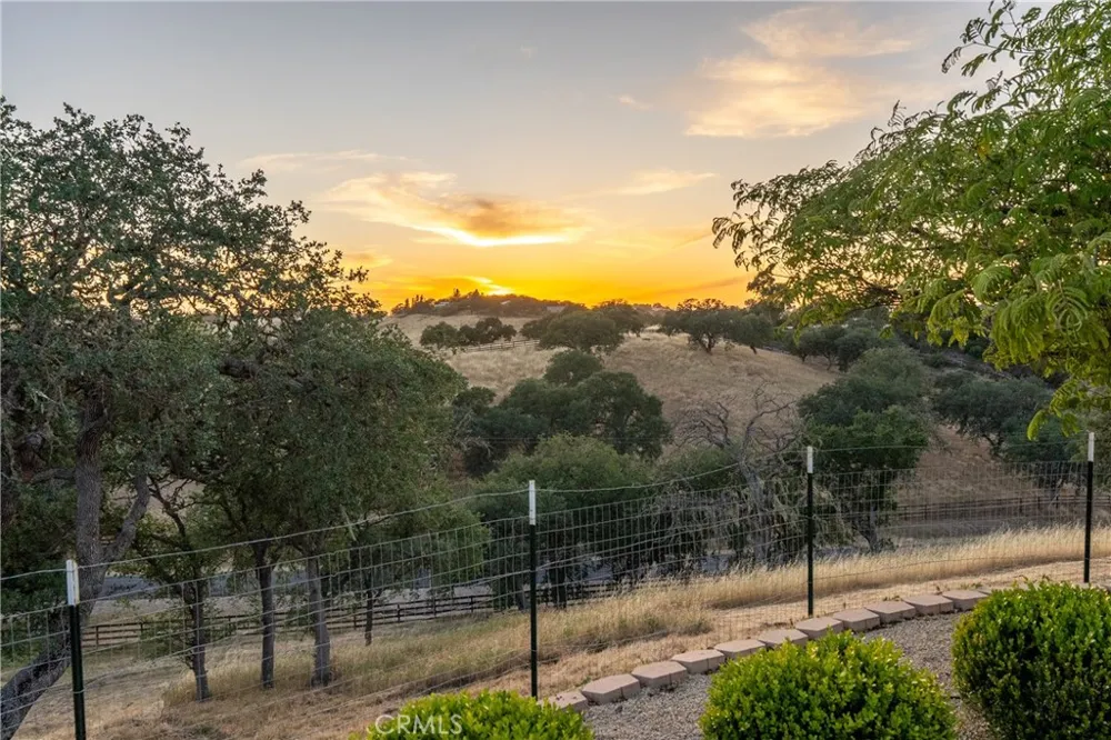 6275 Twin Canyon Creston, CA 93432