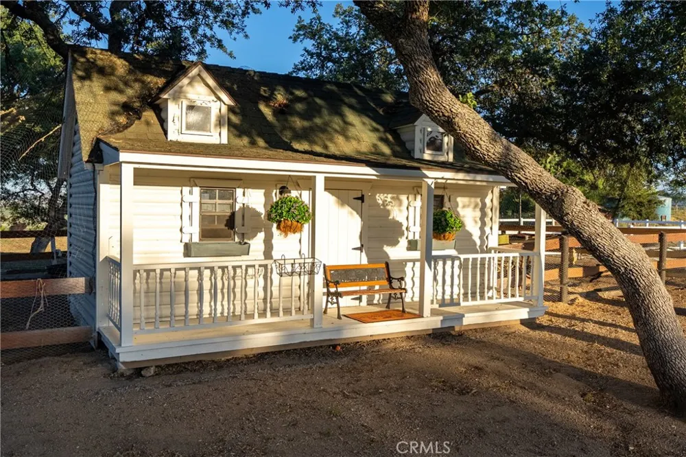 6275 Twin Canyon Creston, CA 93432