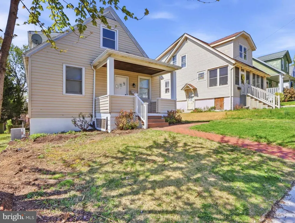 19 W ELM AVENUE Baltimore, MD 21206