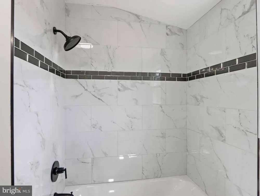19 W ELM AVENUE Baltimore, MD 21206