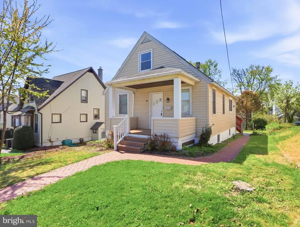 19 W ELM AVENUE Baltimore, MD 21206