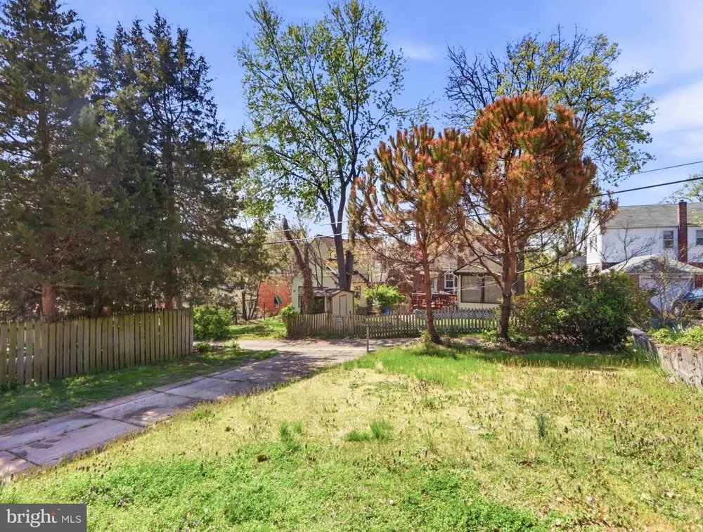 19 W ELM AVENUE Baltimore, MD 21206
