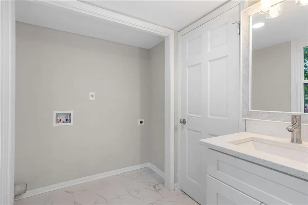 4645 Dunwoody Club Drive Dunwoody, GA 30350