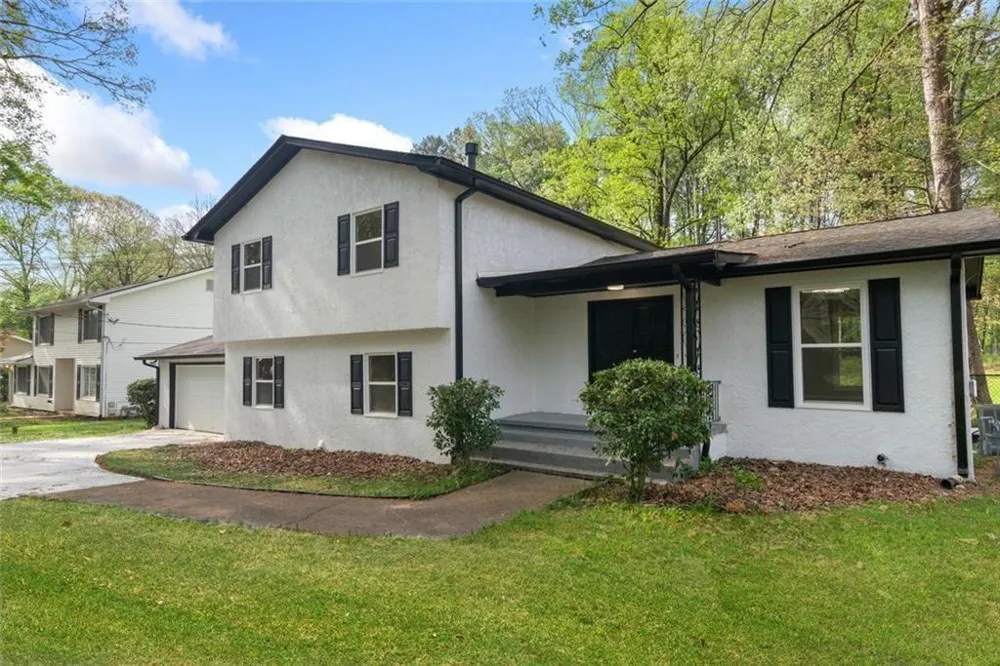 4645 Dunwoody Club Drive Dunwoody, GA 30350