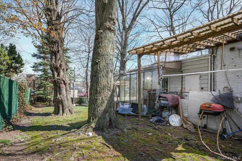 8145 Utopia Parkway Jamaica Estates, NY 11432