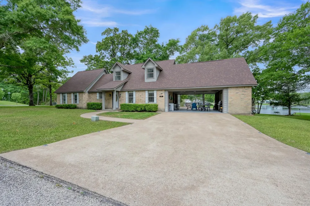 117 Brookside Drive Trinity, TX 75862