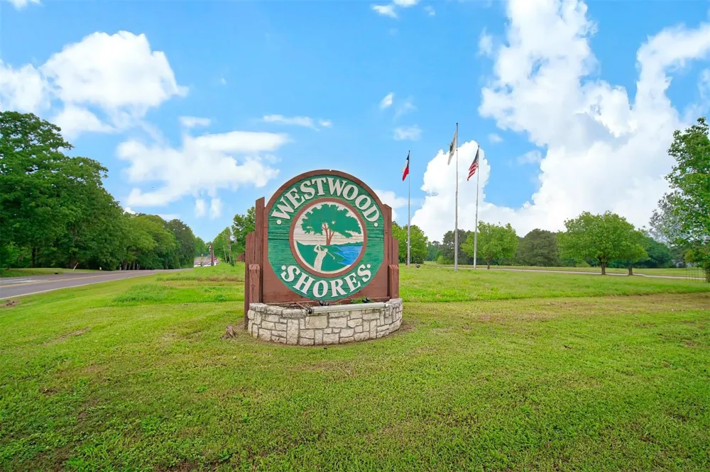 117 Brookside Drive Trinity, TX 75862