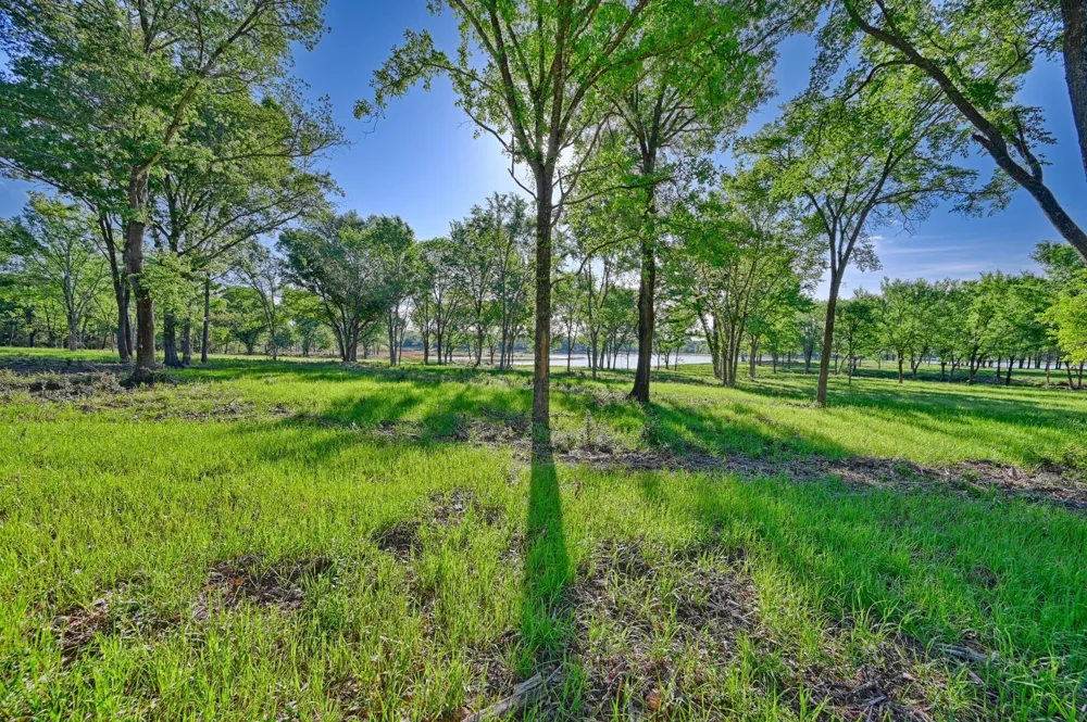 Lcr 800 Groesbeck, TX 76642
