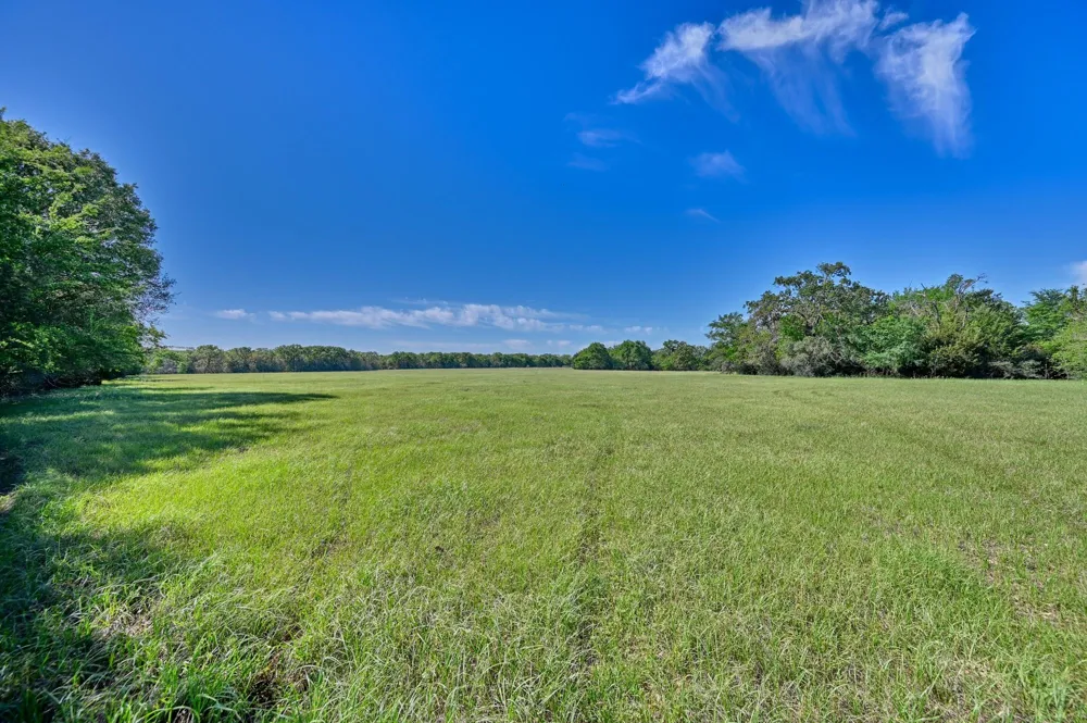 Lcr 800 Groesbeck, TX 76642